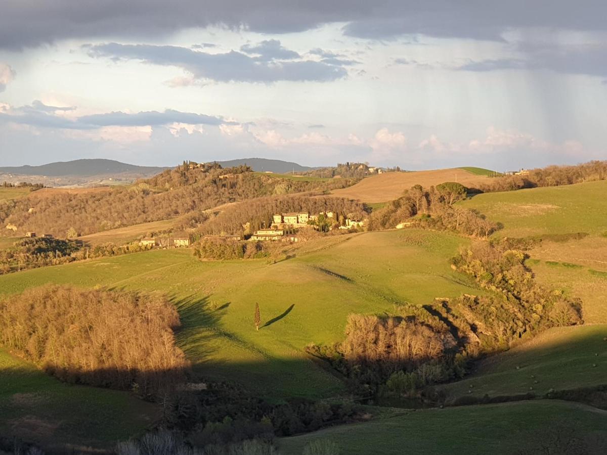 Agriturismo S. Eurosia Montalcino Bagian luar foto