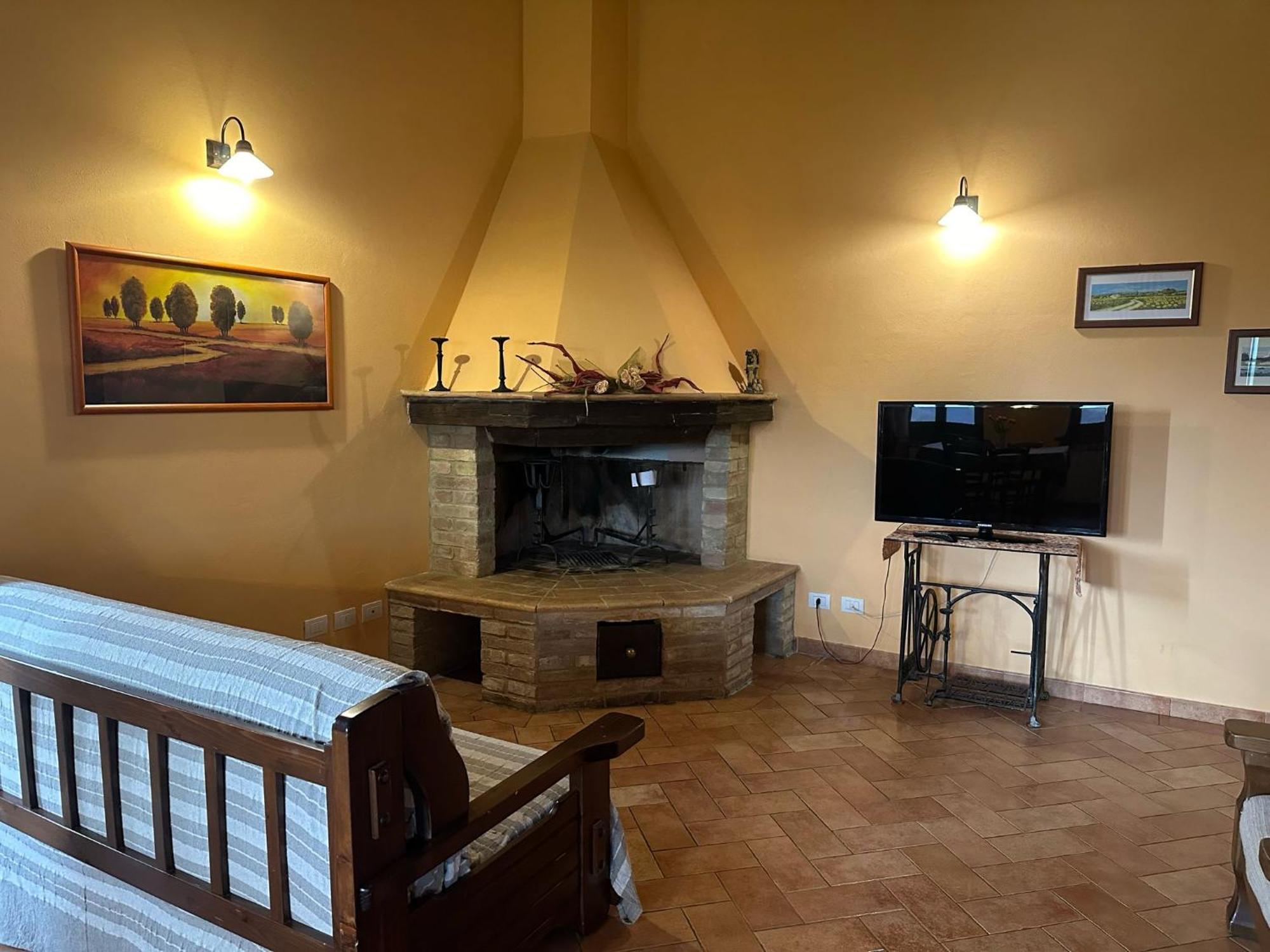 Agriturismo S. Eurosia Montalcino Bagian luar foto